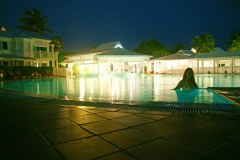 HotelPoolGallery06