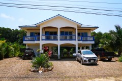 BelizeHousesGallery03